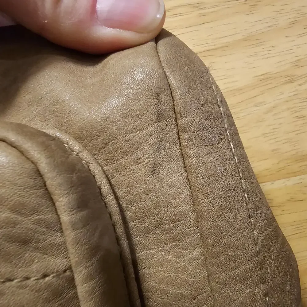 Stone Mountain Crossbody Bag Tan Faux Leather Medium Zip Pocket Adjustable Strap - Picture 8 of 12